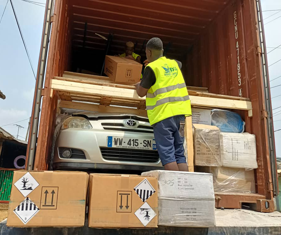 Transport logistique vers le Cameroun